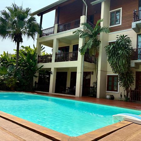 Shewe Wana Suite Resort Chiang Mai Exterior foto